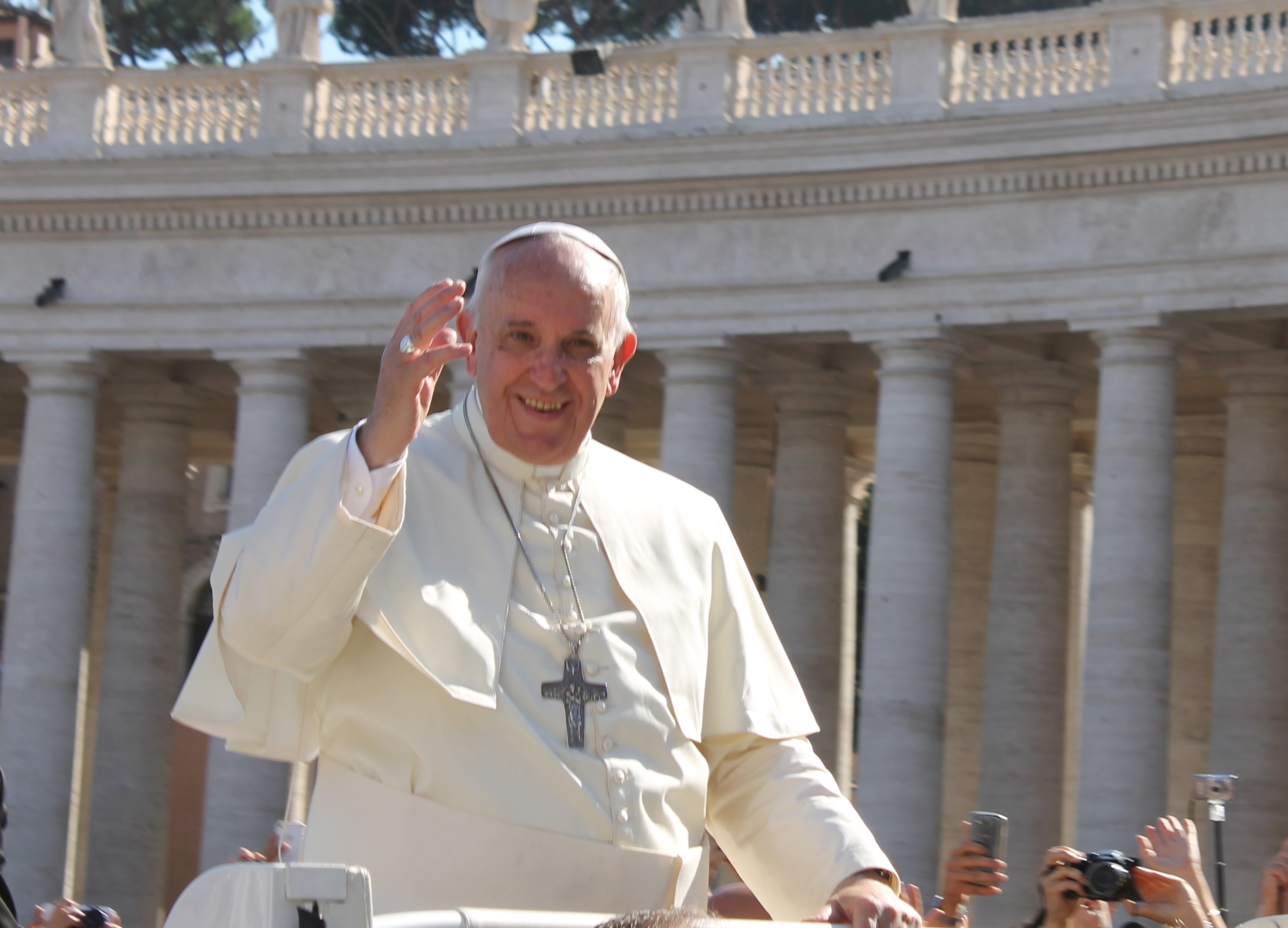 Papa Francesco benedice le Ausiliarie